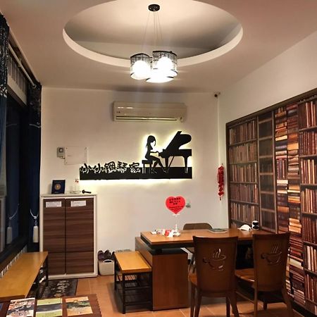 小小鋼琴家民宿&近夜市文創美食街 Hualien City Exterior photo